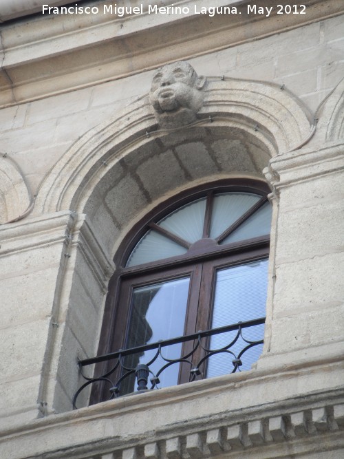 Ayuntamiento de Alcal la Real - Ayuntamiento de Alcal la Real. Ventana y cabeza