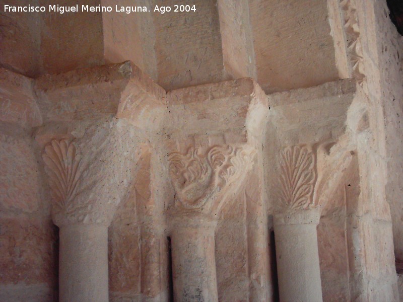 Ermita de Santa Catalina - Ermita de Santa Catalina. Capiteles