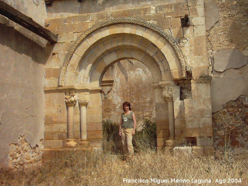 Iglesia de Labros - Iglesia de Labros. Portada