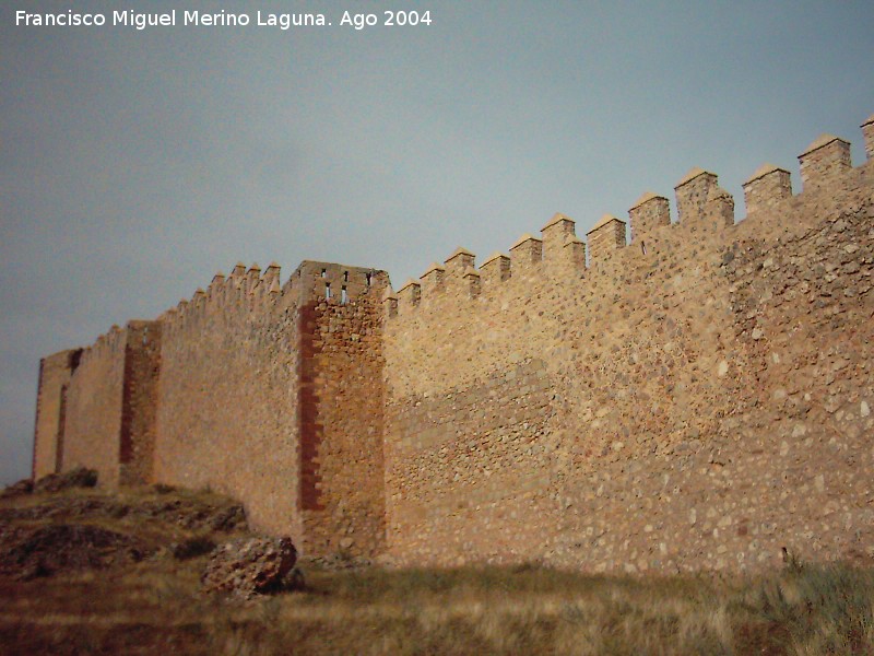 Castillo de Molina de Aragn - Castillo de Molina de Aragn. Murallas del recinto exterior