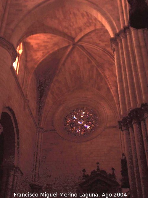 Catedral de Sigenza. Interior - Catedral de Sigenza. Interior. Bveda sexpartita del crucero y rosetn