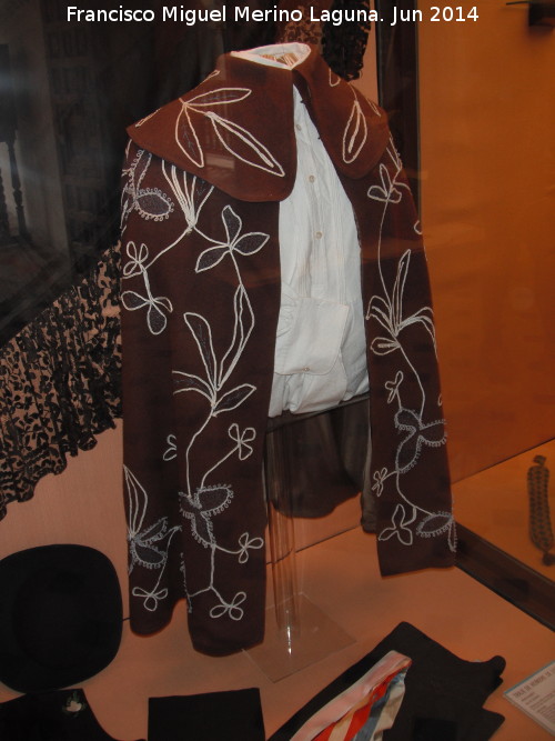 Alcaudete - Alcaudete. Traje tpico de hombre. Museo de Artes y Costumbres Populares de Jan