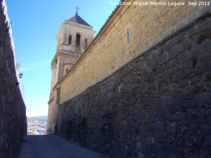 Iglesia de Santa Mara - Iglesia de Santa Mara. Arcos cegados de la parte trasera