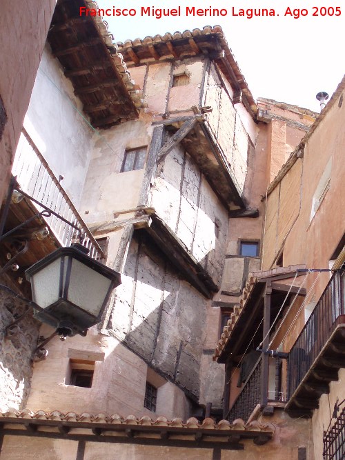 Casa de la Comunidad - Casa de la Comunidad. Como las casas medievales ganan terreno