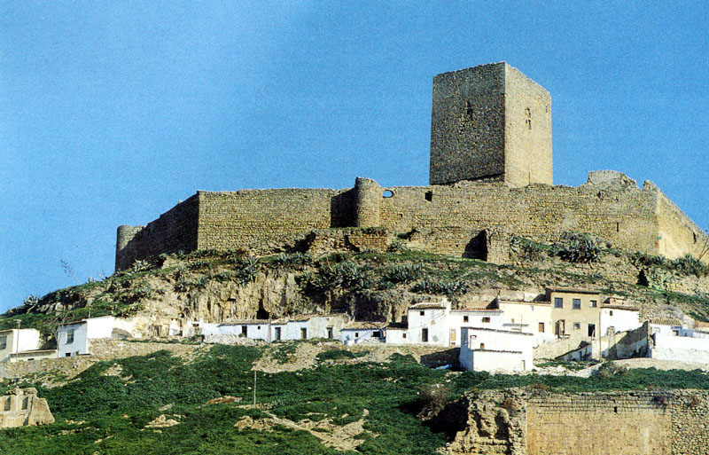 Castillo de Alcaudete - Castillo de Alcaudete. Foto antigua. Antes de reconstruir