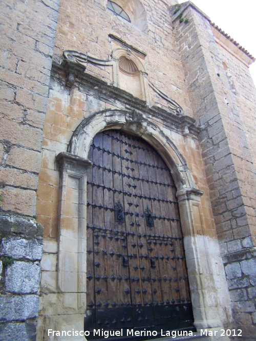 Iglesia de San Pedro - Iglesia de San Pedro. Portada