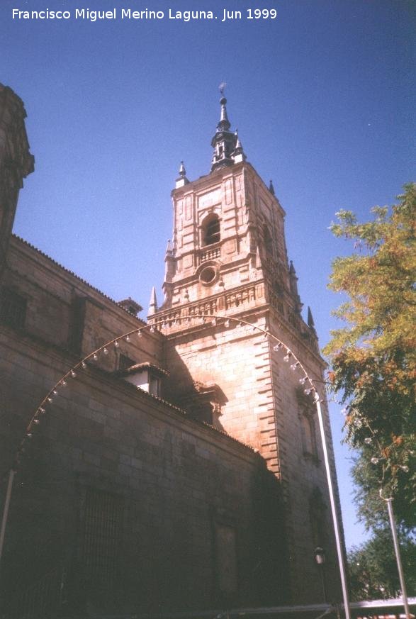 Iglesia de Santo Toms Apstol - Iglesia de Santo Toms Apstol. Campanario