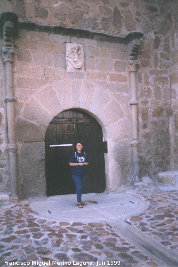 Castillo de Orgaz - Castillo de Orgaz. Puerta de acceso