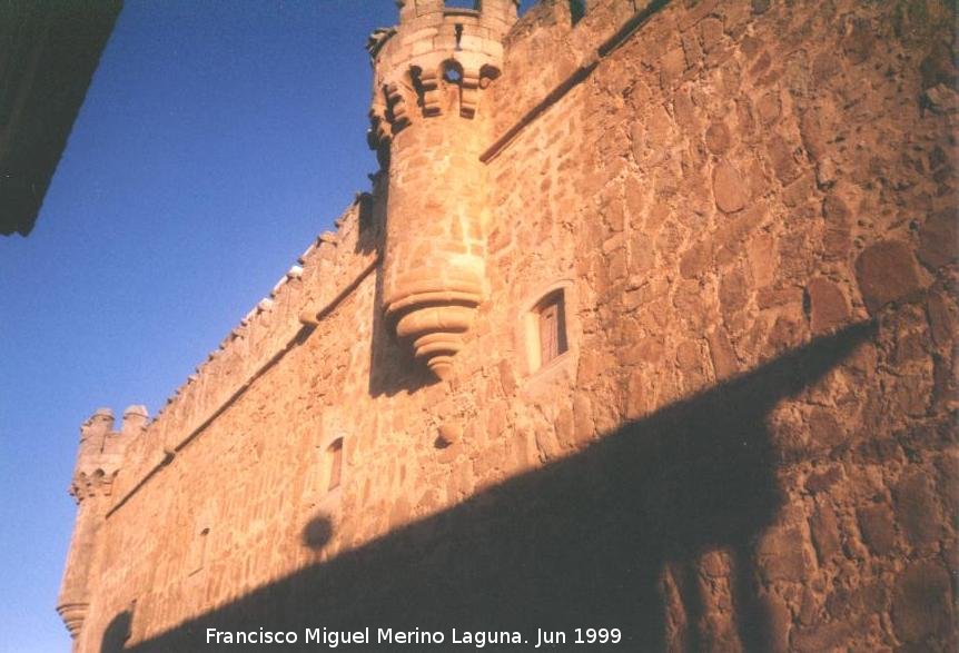 Castillo de Orgaz - Castillo de Orgaz. Garitones