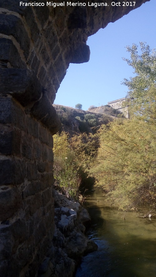 Puente medieval El Pontn - Puente medieval El Pontn. Ro