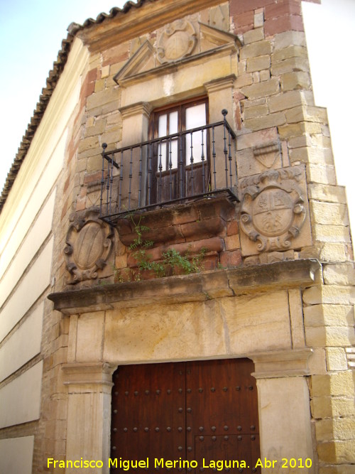 Palacio de los Coello de Portugal - Palacio de los Coello de Portugal. Portada en la Calle Don Gome