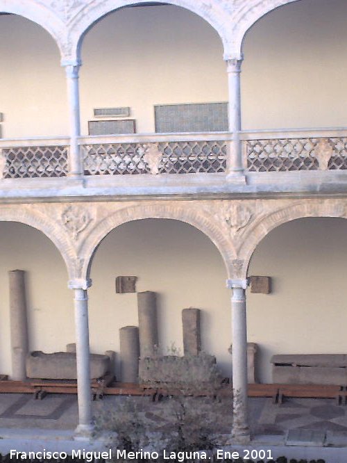 Hospital de la Santa Cruz - Hospital de la Santa Cruz. Patio