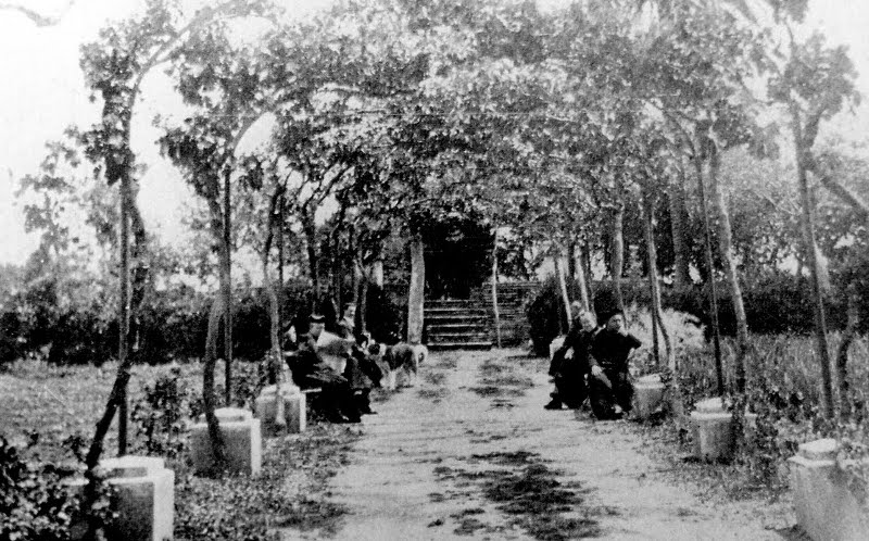 Convento de Capuchinos - Convento de Capuchinos. Foto antigua. Huerta y Jardn de los Padres Paules