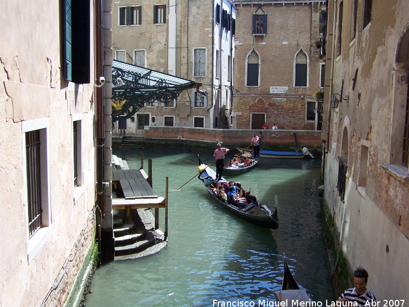 Gndola - Gndola. Fondeadero Fenice