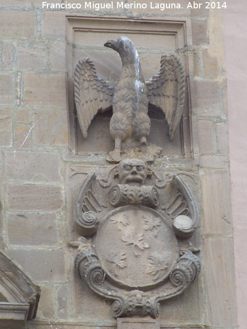 Palacio de los Nios de Don Gome - Palacio de los Nios de Don Gome. Escudo de los Figueroa