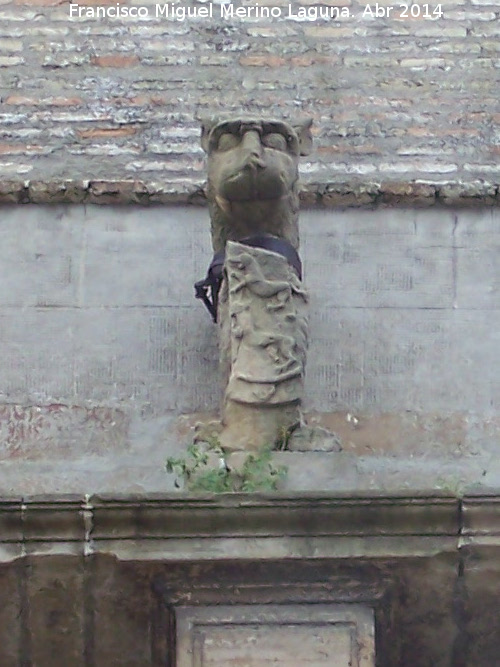 Palacio de los Nios de Don Gome - Palacio de los Nios de Don Gome. Escudo de los Crdenas