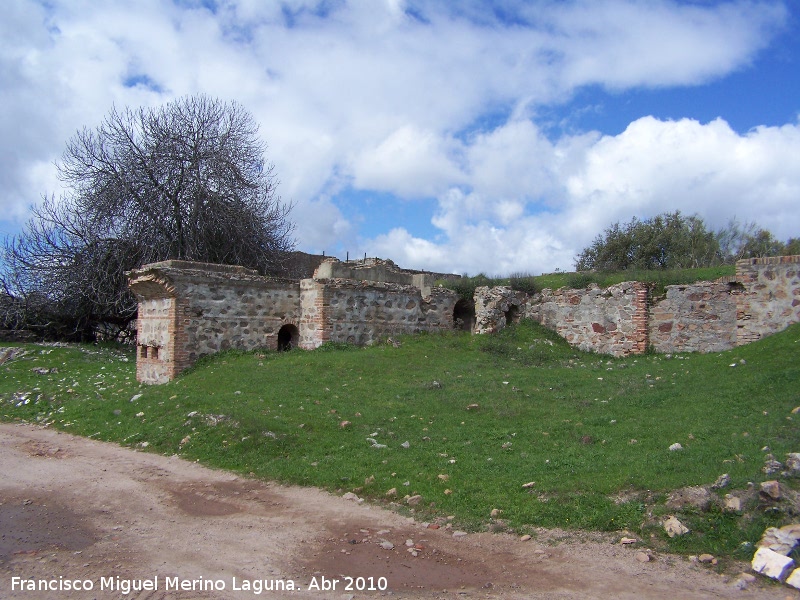 Los Escoriales - Los Escoriales. Restos de instalaciones mineras