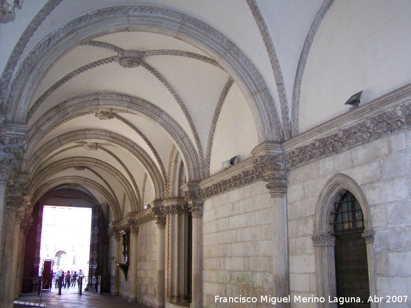 Palacio Ducal - Palacio Ducal. Entrada