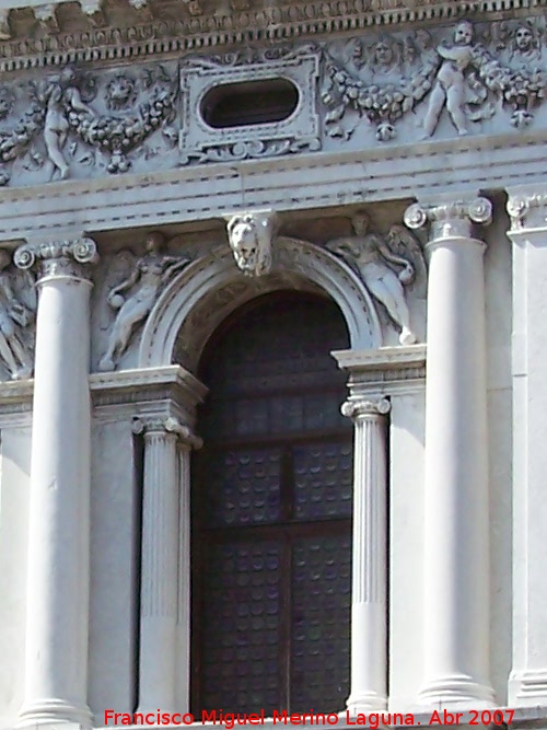 Biblioteca Marciana - Biblioteca Marciana. Ventana del primer piso