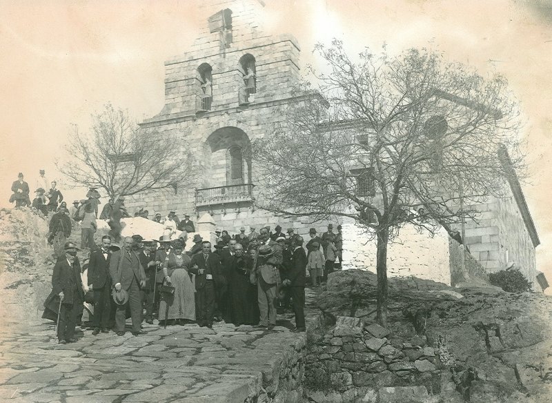 Santuario de la Virgen de la Cabeza - Santuario de la Virgen de la Cabeza. Visita de Doa Isabel Francisca de Borbn, hija de Isabel II, y hermana de Alfonso XII al Santuario de Nuestra Seora de la Cabeza en Octubre de 1915