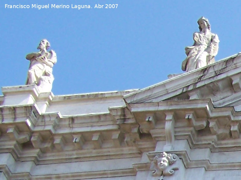 Iglesia de San Salvador - Iglesia de San Salvador. Estatuas