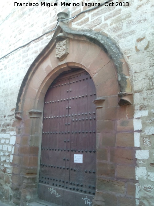 Iglesia de San Bartolom - Iglesia de San Bartolom. Portada lateral