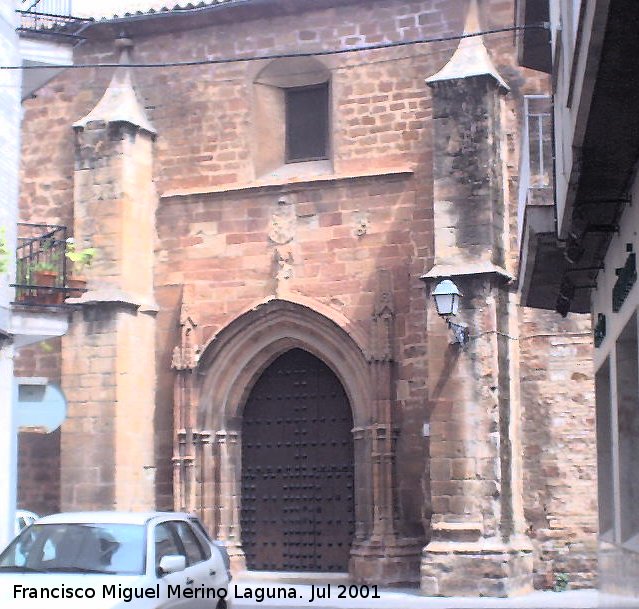 Iglesia de San Miguel - Iglesia de San Miguel. Portada lateral