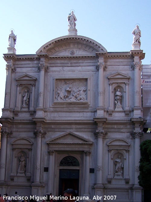 Iglesia de San Rocco - Iglesia de San Rocco. Fachada
