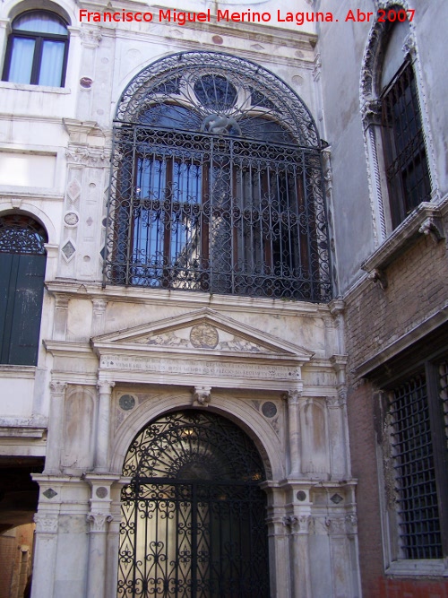 Escuela Grande de San Giovanni Evangelista - Escuela Grande de San Giovanni Evangelista. Fachada