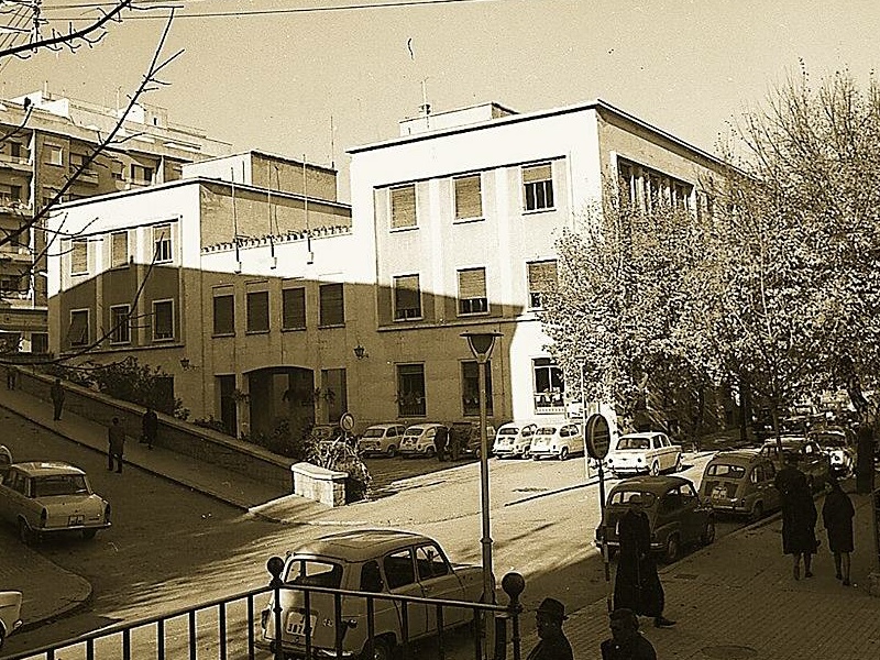 Edificio de la Polica Nacional - Edificio de la Polica Nacional. Foto antigua