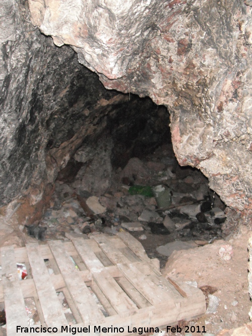 Cueva Baja del Cerro de los Lirios - Cueva Baja del Cerro de los Lirios. 