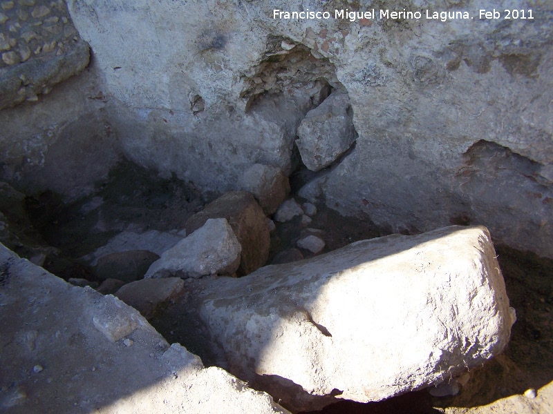 Castillo de Mocln - Castillo de Mocln. Excavacin arqueolgica en la puerta de la Torre del Homenaje