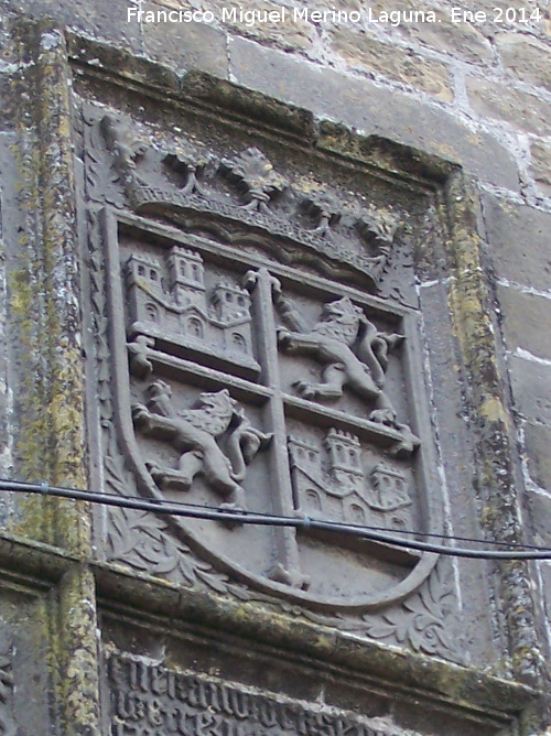 Catedral de Baeza. Torre - Catedral de Baeza. Torre. Escudo de Castilla y Len