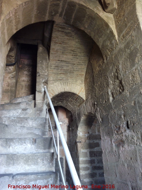 Catedral de Baeza. Torre - Catedral de Baeza. Torre. Escaleras y arcos