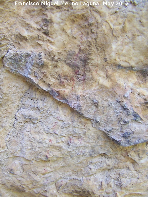 Pinturas rupestres de la Caada de la Corcuela - Pinturas rupestres de la Caada de la Corcuela. Lneas finas de color rojo