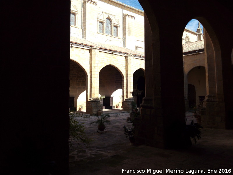 Catedral de Baeza. Claustro - Catedral de Baeza. Claustro. 