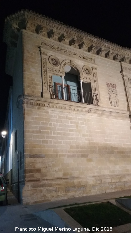 Ayuntamiento de Baeza - Ayuntamiento de Baeza. De noche