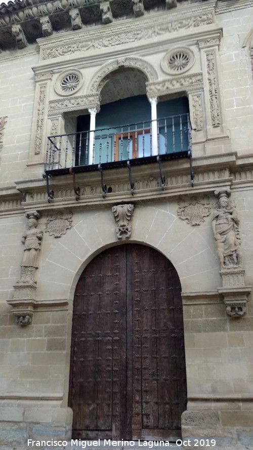 Ayuntamiento de Baeza - Ayuntamiento de Baeza. Puerta de la Crcel