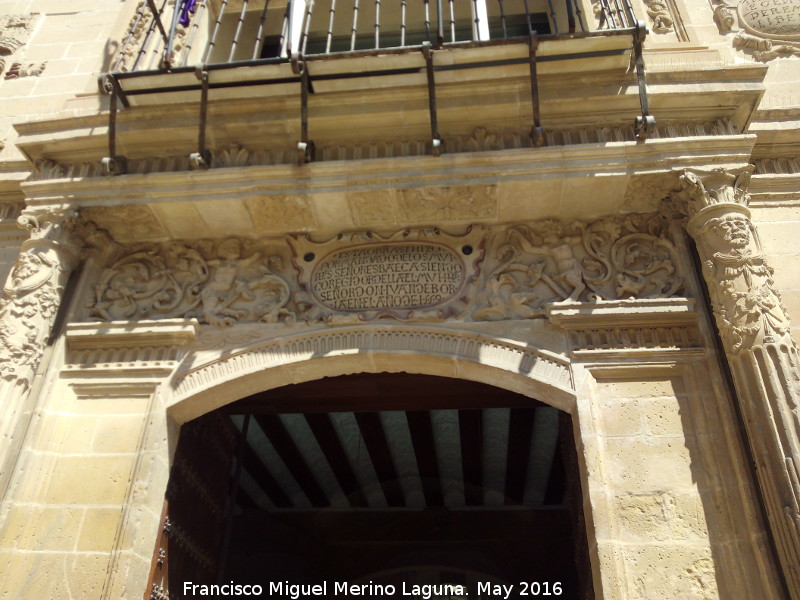 Ayuntamiento de Baeza - Ayuntamiento de Baeza. Puerta de la Casa de Justicia