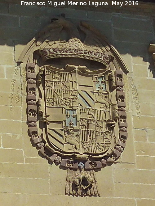 Ayuntamiento de Baeza - Ayuntamiento de Baeza. Escudo imperial