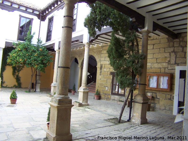 Hospital de los Trinitarios - Hospital de los Trinitarios. Patio