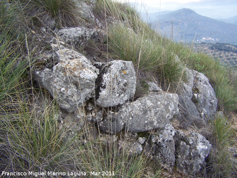 Oppidum del Cerro Algarrobo - Oppidum del Cerro Algarrobo. Esquina de la muralla