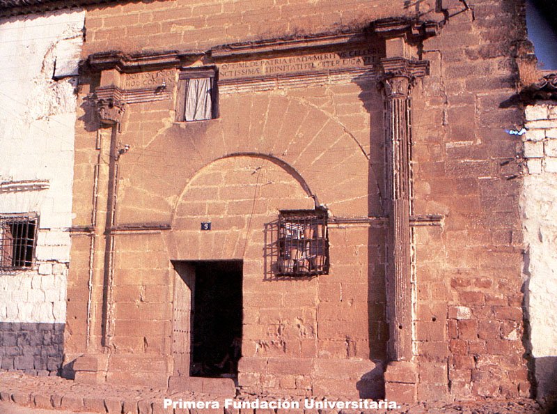 Primera fundacin Universitaria - Primera fundacin Universitaria. Foto antigua