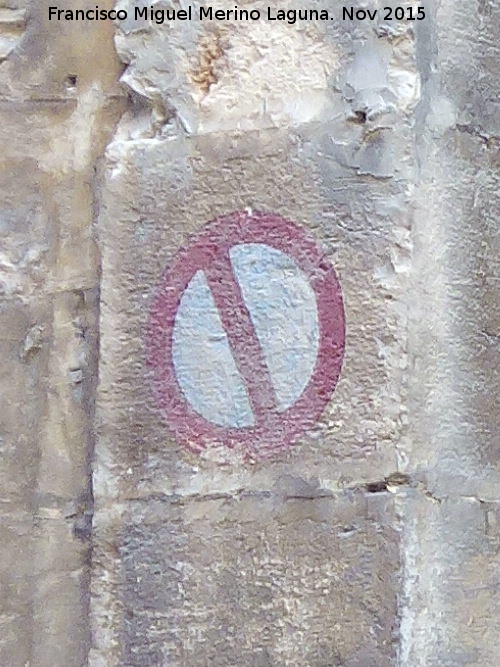 Casa de la Calle Federico Mendizbal n 10 - Casa de la Calle Federico Mendizbal n 10. Antigua seal de prohibido aparcar