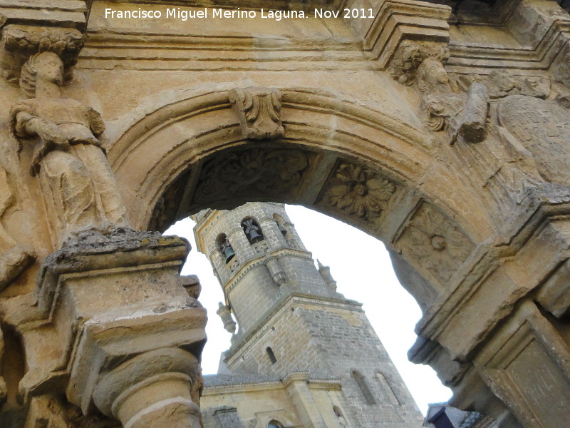 Fuente de Santa Mara - Fuente de Santa Mara. Arco central