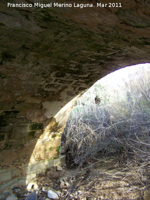 Puente Medieval del Arroyo Salado - Puente Medieval del Arroyo Salado. Ojo del puente