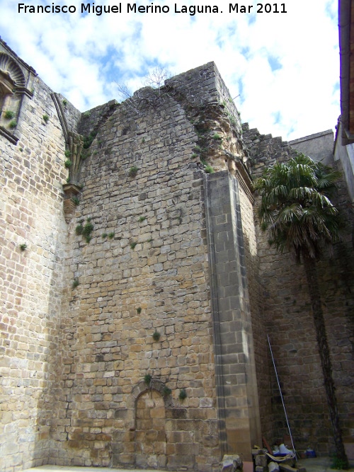 Iglesia del Salvador - Iglesia del Salvador. Patio