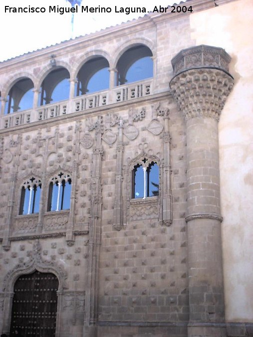 Palacio de Jabalquinto - Palacio de Jabalquinto. 