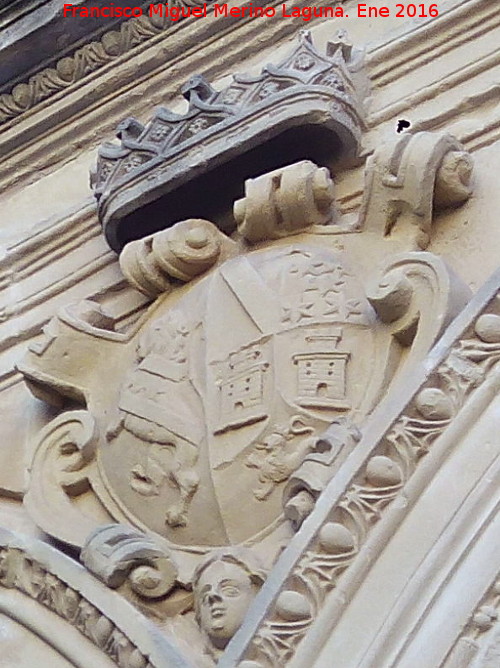 Palacio de Jabalquinto - Palacio de Jabalquinto. Escudo