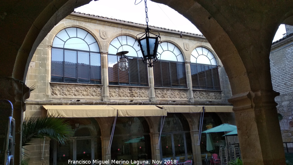 Palacio fortaleza de los Snchez Valenzuela - Palacio fortaleza de los Snchez Valenzuela. Patio